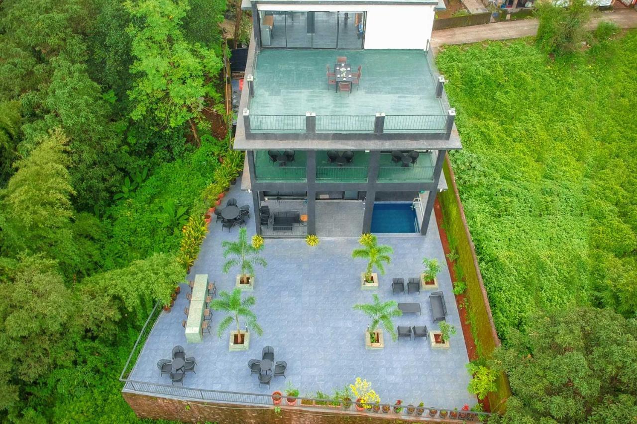 Sunset Boulevard By Stayvista - Lakeside Villa With Pet-Friendly Ambiance, Deck, Terrace, Plunge Pool & Modern Flair Karjat Exterior foto